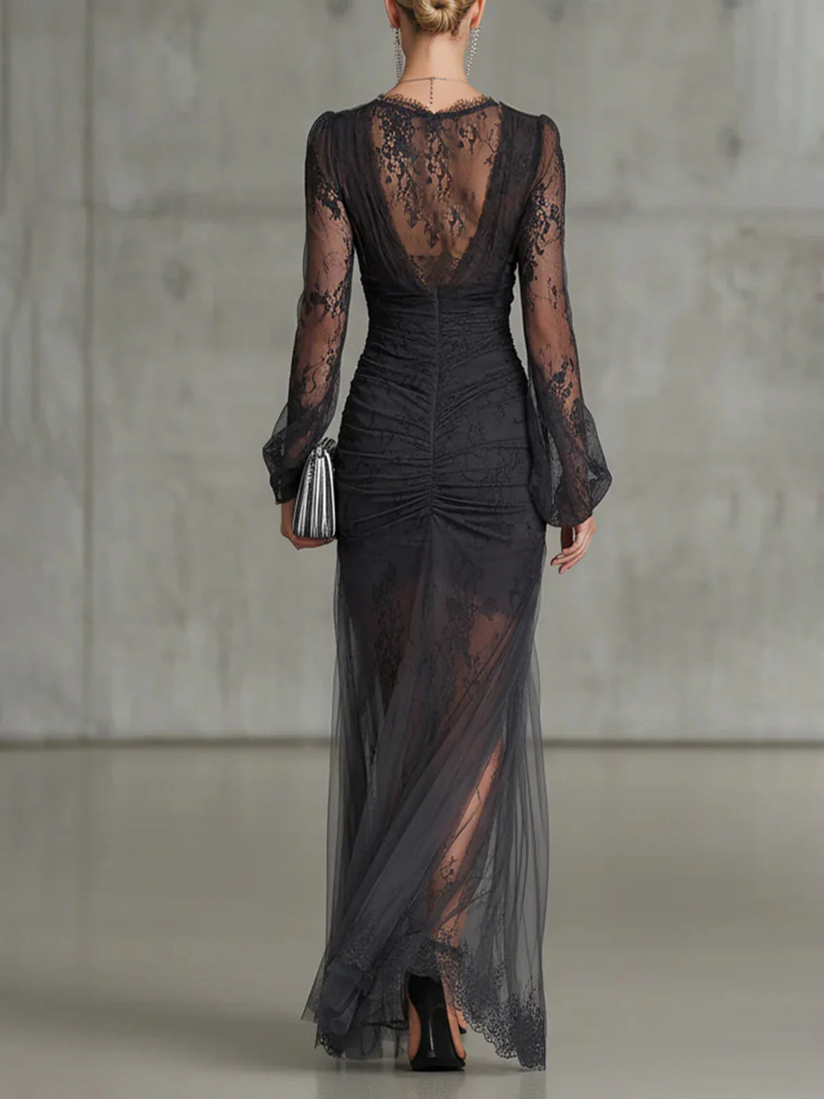 Tessa | Abito Maxi in Pizzo Semi-Trasparente con Maniche Lunghe da Donna