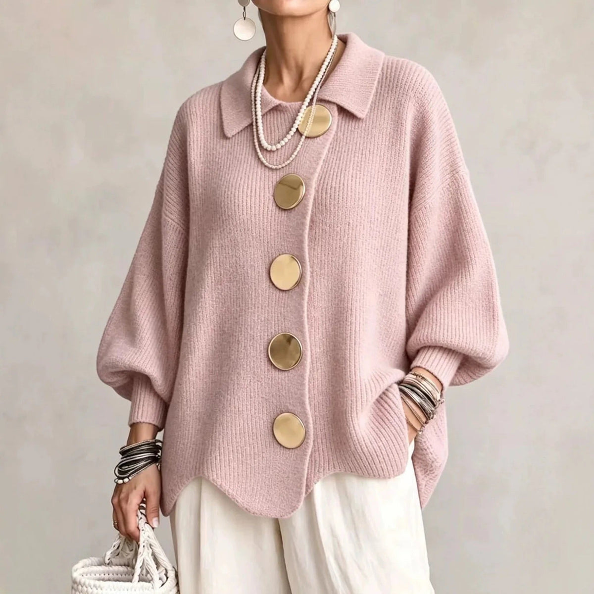 Karina | Cardigan oversize con colletto e bottoni dorati