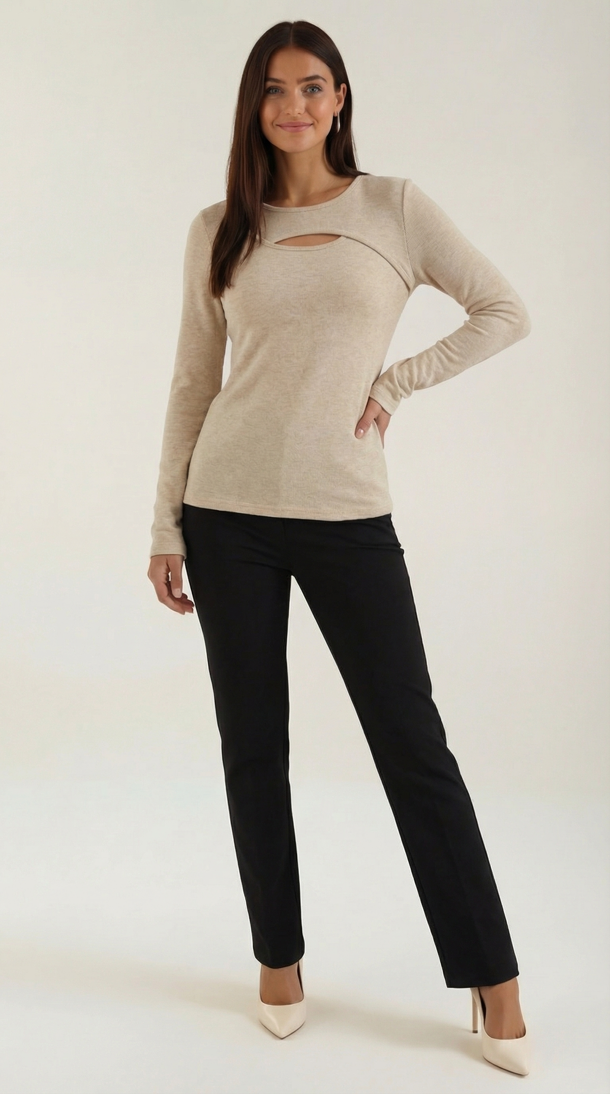 Top Donna a Maniche Lunghe con Tagli sul Petto