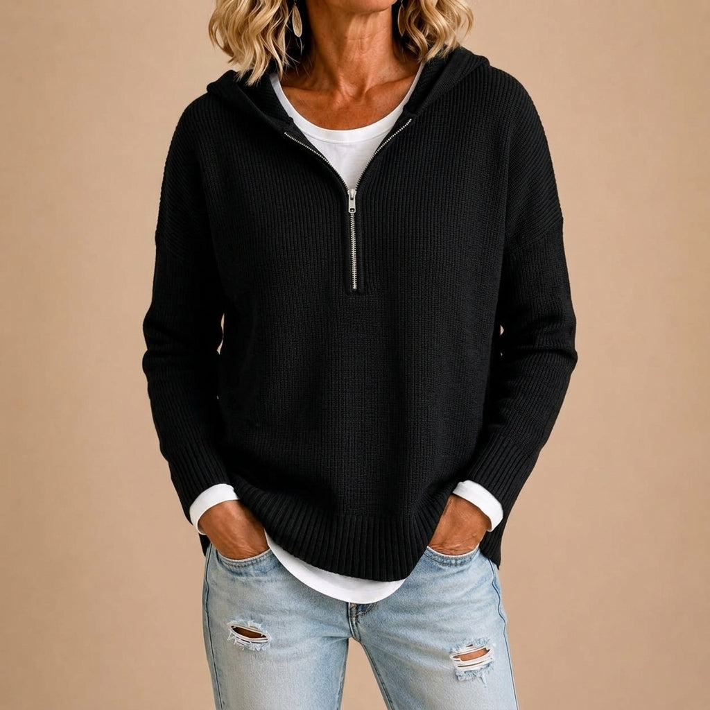 Valeria | Poncho in maglia con cappuccio e mezza zip