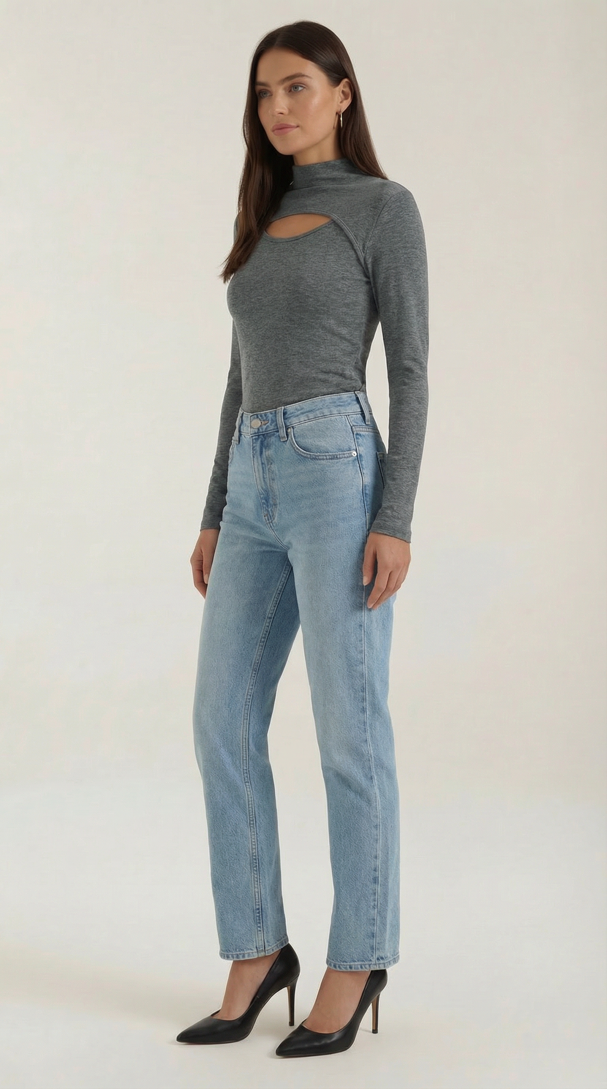 Top Donna a Maniche Lunghe con Tagli sul Petto