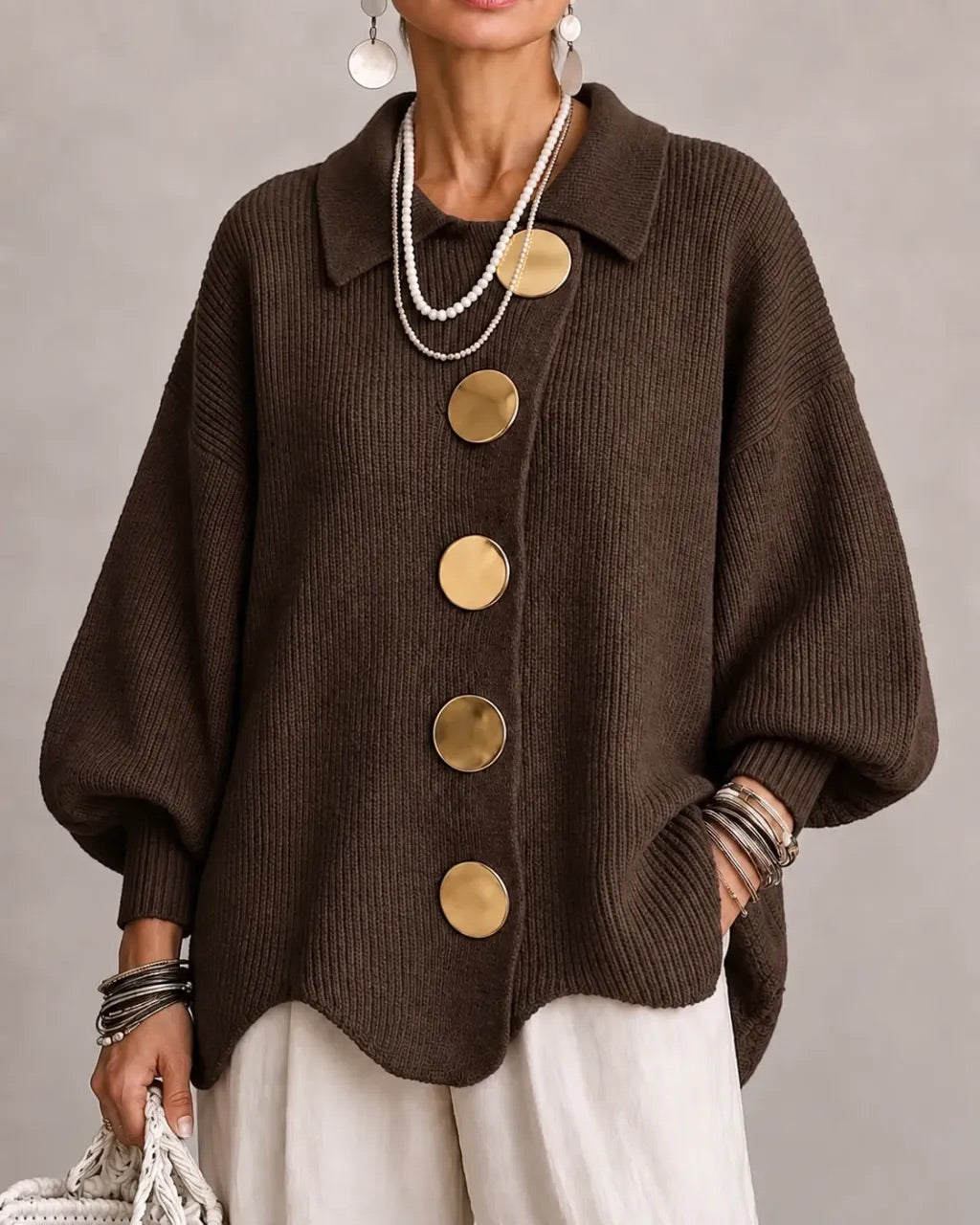 Karina | Cardigan oversize con colletto e bottoni dorati
