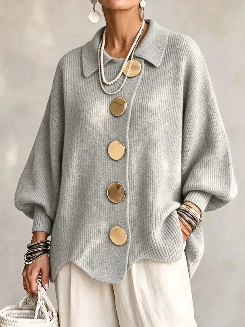 Karina | Cardigan oversize con colletto e bottoni dorati