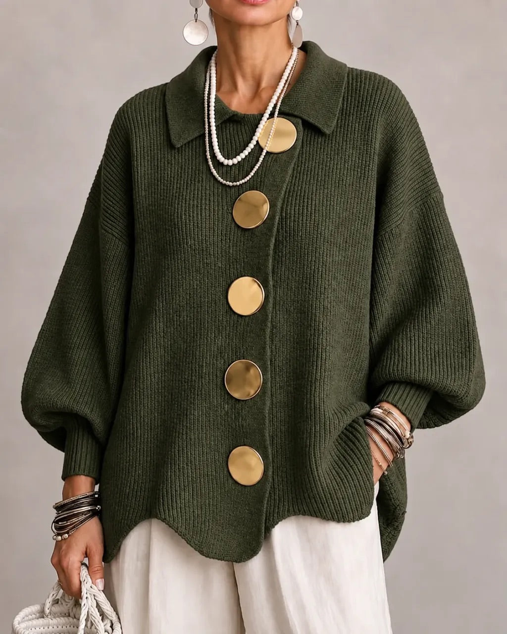 Karina | Cardigan oversize con colletto e bottoni dorati