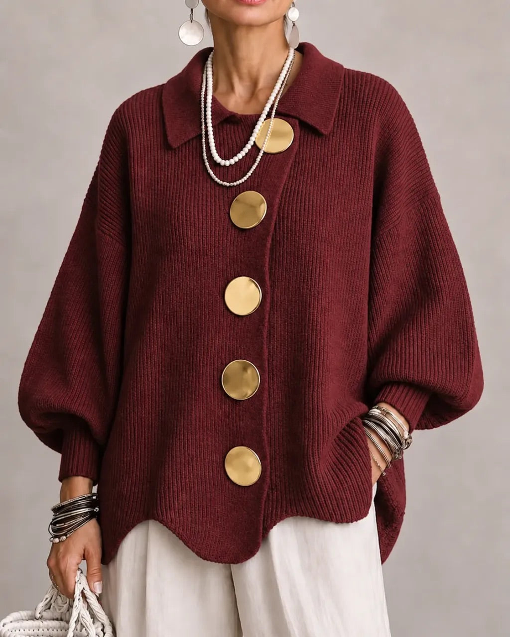 Karina | Cardigan oversize con colletto e bottoni dorati