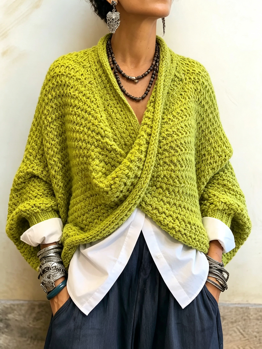 Giada | Maglione con scollo incrociato e maniche a pipistrello